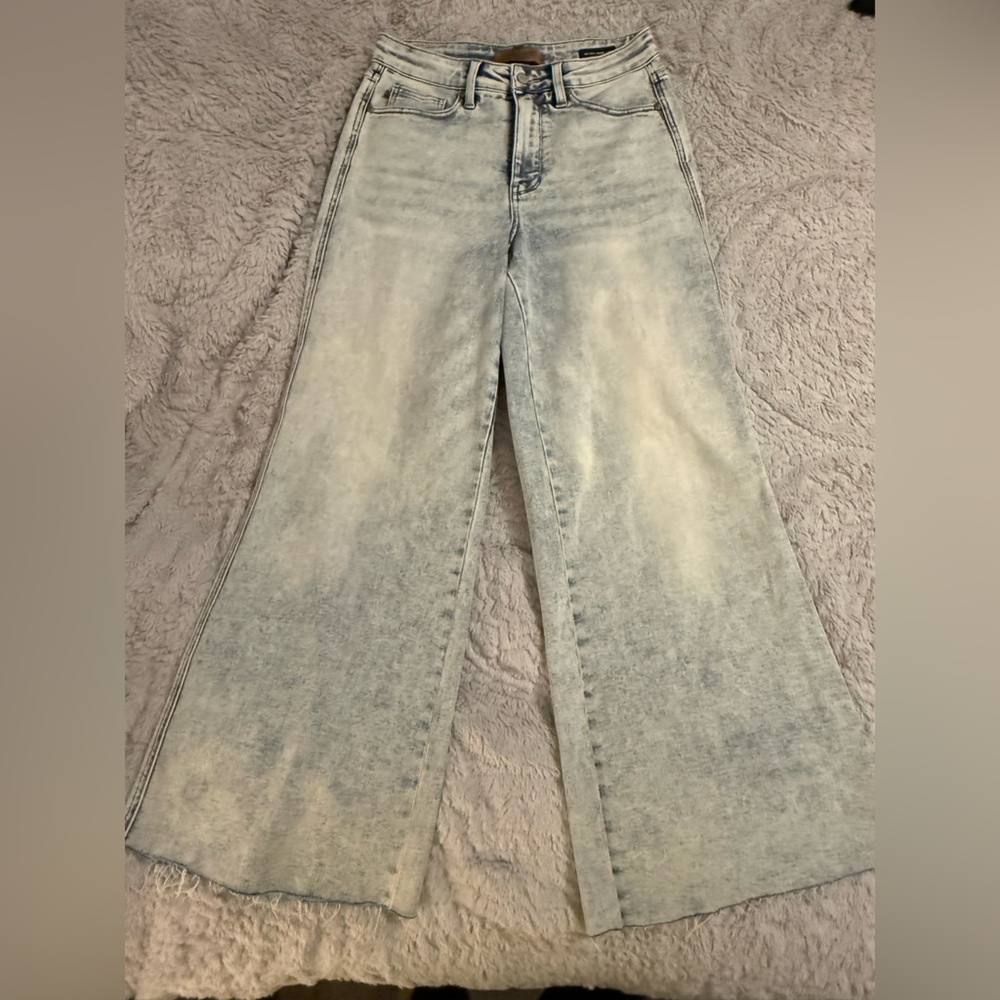 Judy Blue Women's Light Blue Flare Jeans